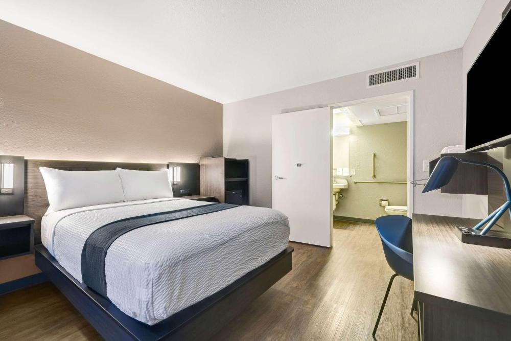 Double Room - Disability Access interior